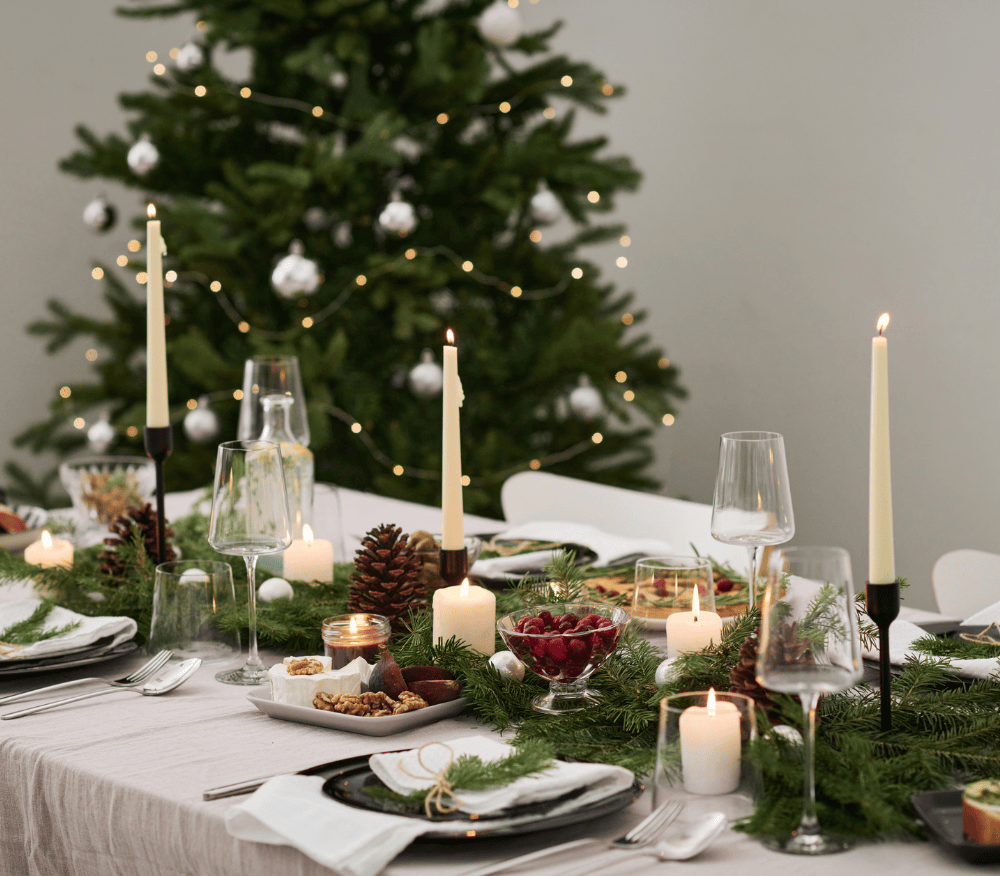 Christmas dinner table